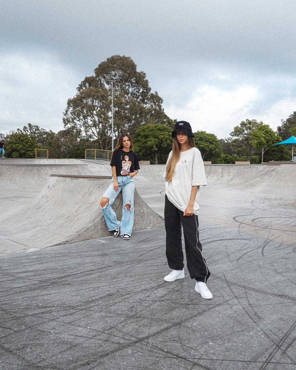 NOBARA - Oversized Heavy Tee